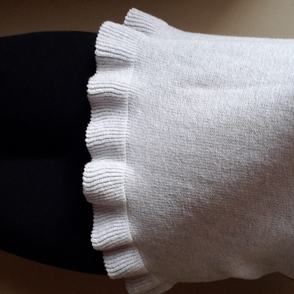 Light Grey Ruffle Hem Sweater - Picture 4 of 4